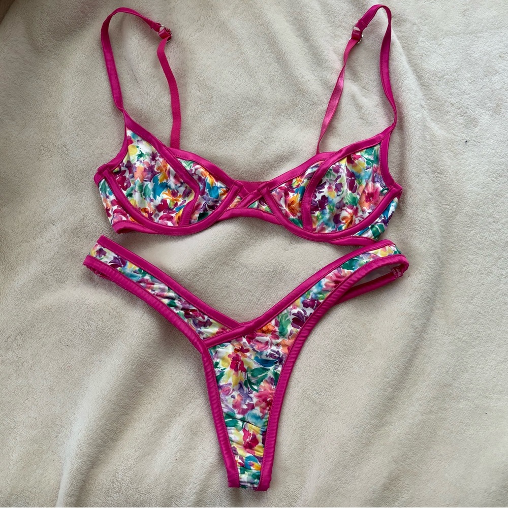 For Love and Lemons set